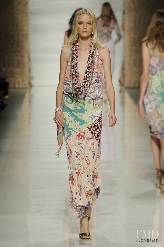 Daria Strokous featured in  the Etro fashion show for Spring/Summer 2014