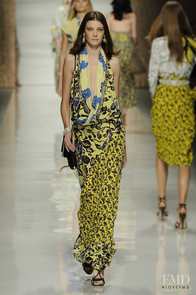 Diana Moldovan featured in  the Etro fashion show for Spring/Summer 2014