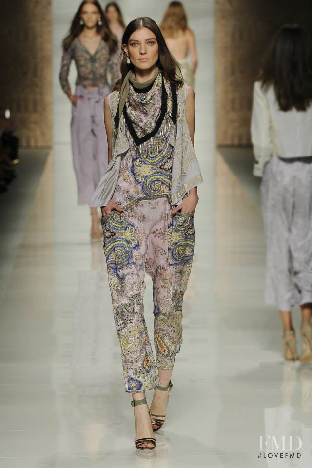 Kati Nescher featured in  the Etro fashion show for Spring/Summer 2014