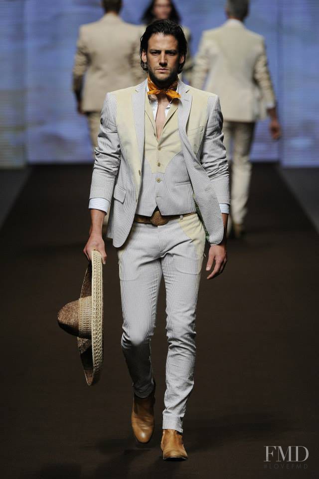 Etro fashion show for Spring/Summer 2014