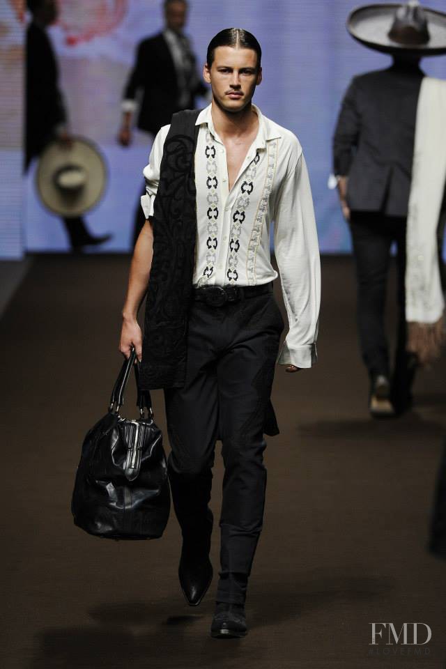 Etro fashion show for Spring/Summer 2014