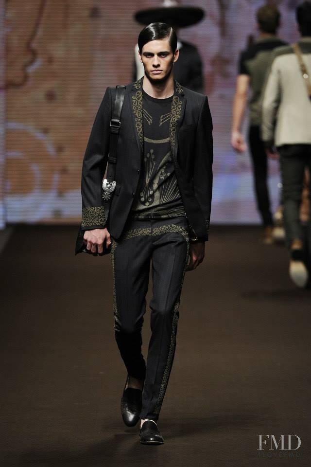 Etro fashion show for Spring/Summer 2014