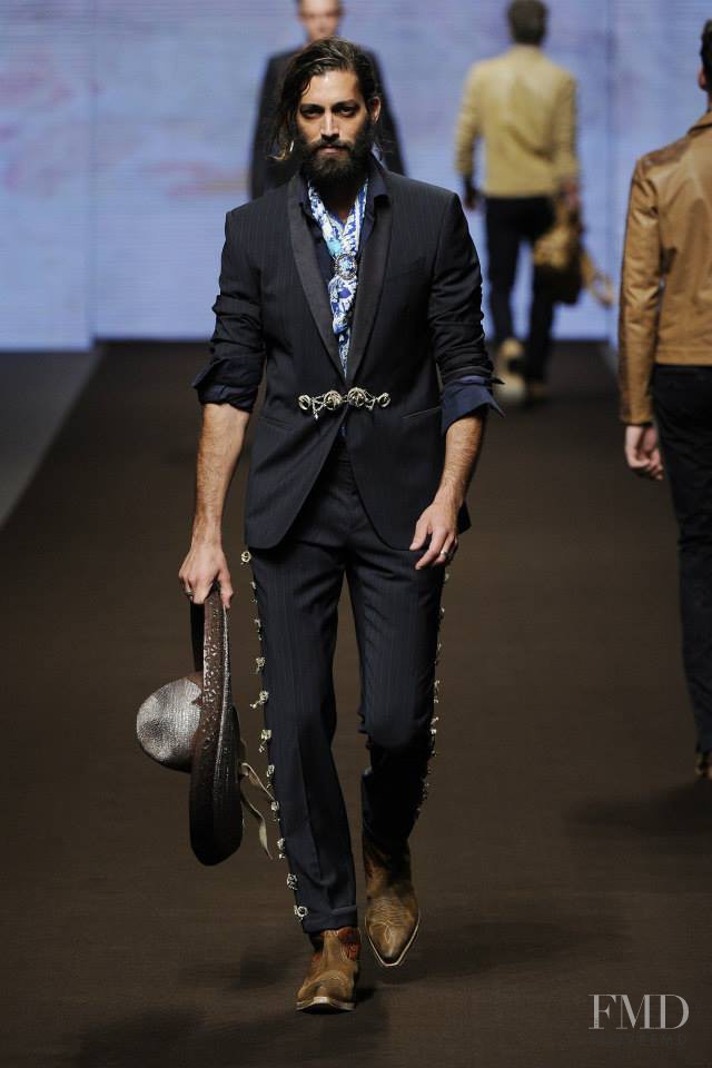 Etro fashion show for Spring/Summer 2014
