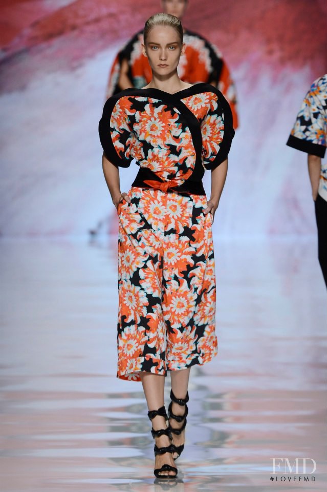 Katerina Ryabinkina featured in  the Etro fashion show for Spring/Summer 2013