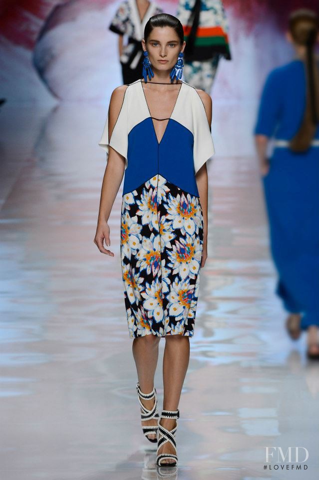 Ava Smith featured in  the Etro fashion show for Spring/Summer 2013