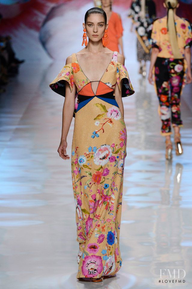 Kati Nescher featured in  the Etro fashion show for Spring/Summer 2013