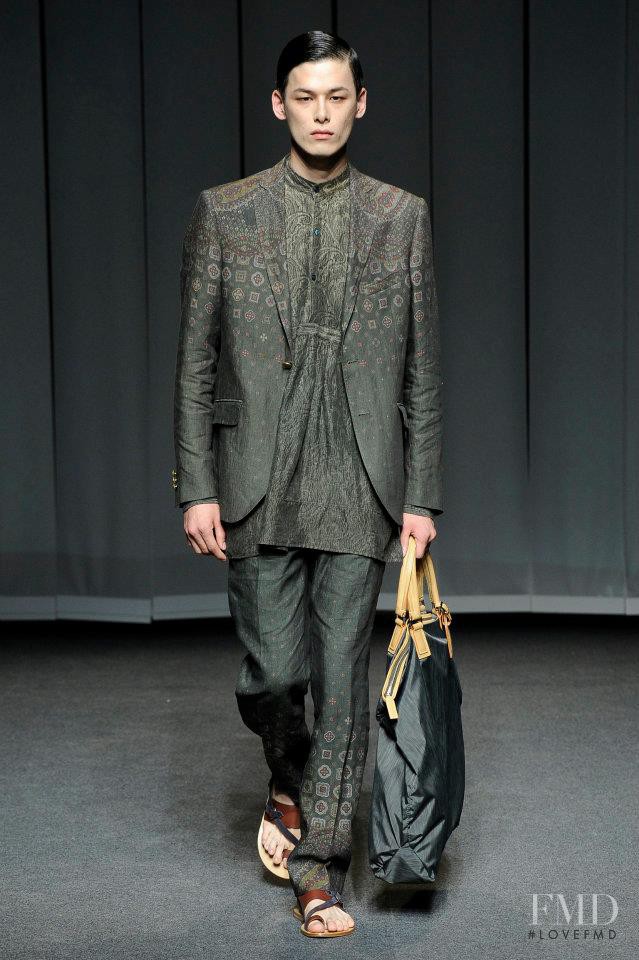 Etro fashion show for Spring/Summer 2013