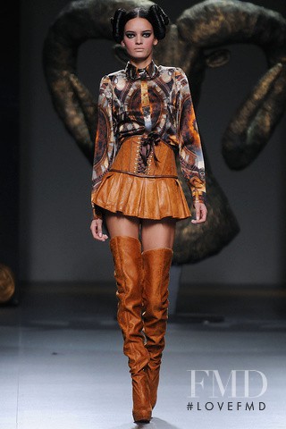 Wanessa Milhomem featured in  the Maya Hansen fashion show for Autumn/Winter 2013