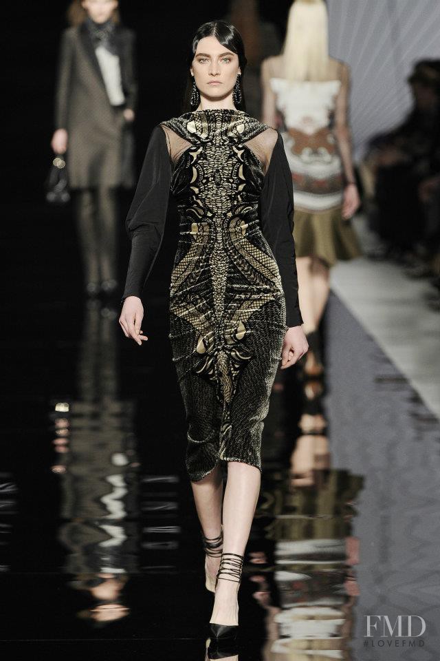 Jacquelyn Jablonski featured in  the Etro fashion show for Autumn/Winter 2012
