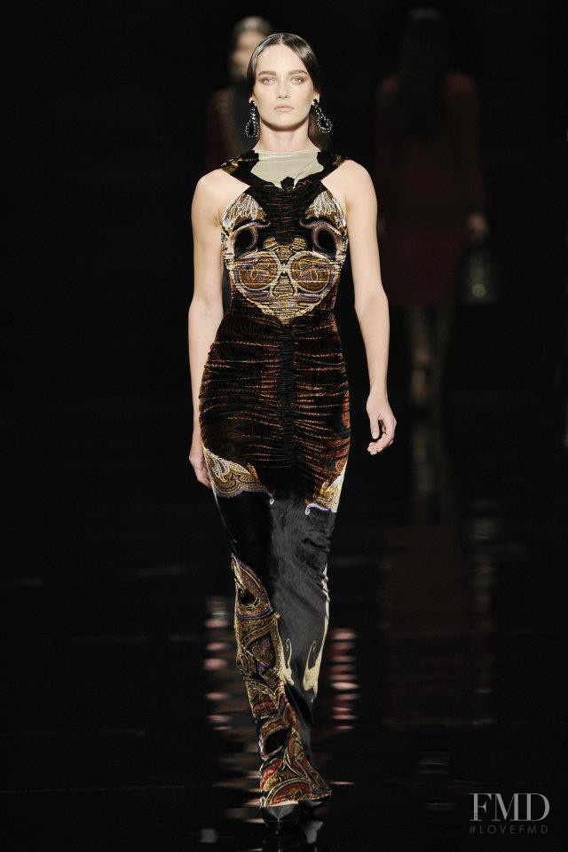 Karmen Pedaru featured in  the Etro fashion show for Autumn/Winter 2012