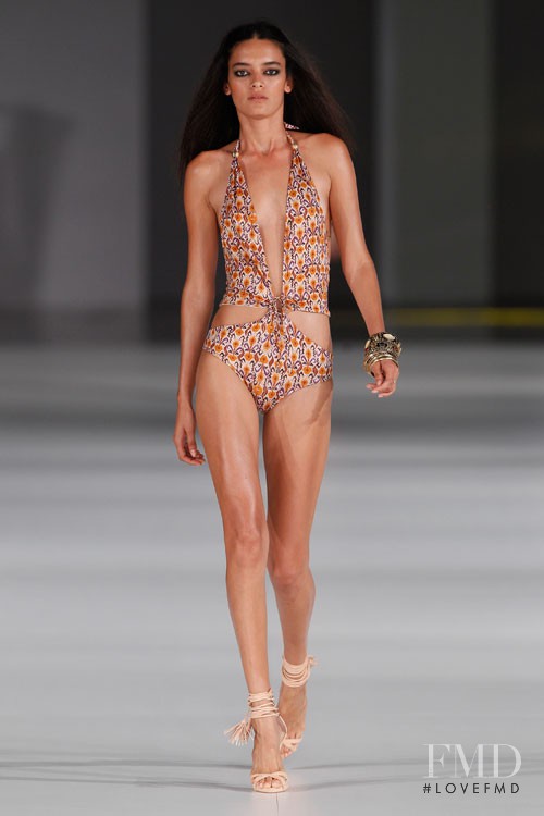 Wanessa Milhomem featured in  the Guillermina Baeza fashion show for Spring/Summer 2014