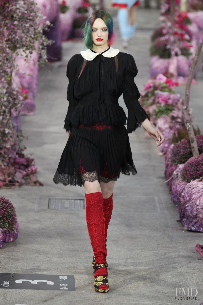 Meadham Kirchhoff fashion show for Spring/Summer 2011