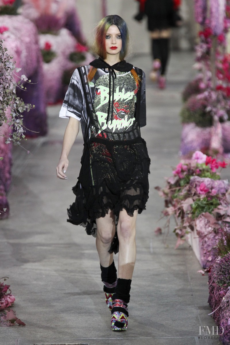 Meadham Kirchhoff fashion show for Spring/Summer 2011