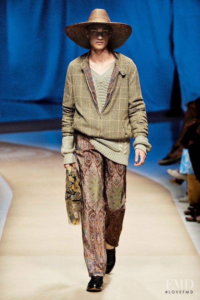 Etro fashion show for Spring/Summer 2012