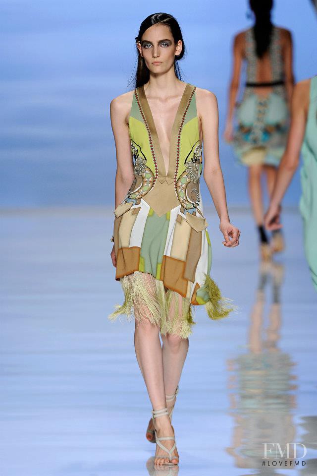 Zuzanna Bijoch featured in  the Etro fashion show for Spring/Summer 2012