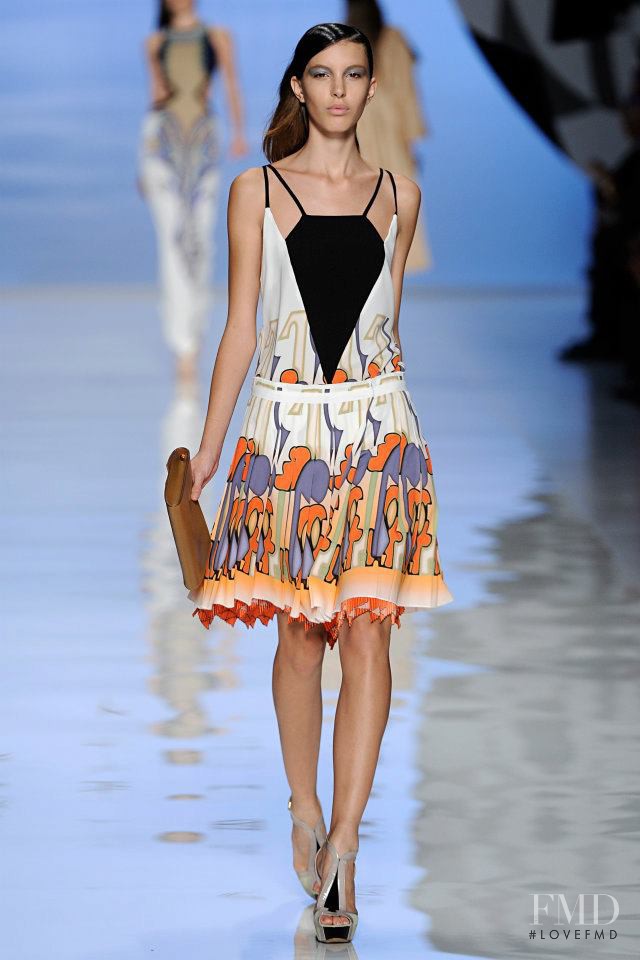 Kate King featured in  the Etro fashion show for Spring/Summer 2012