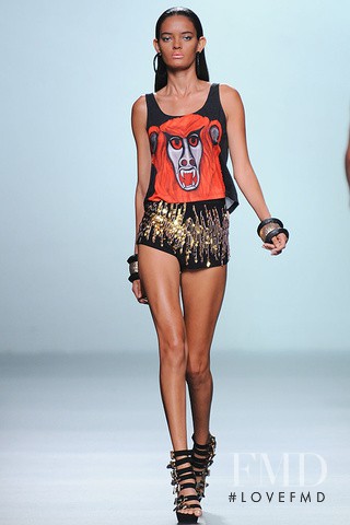 Wanessa Milhomem featured in  the Maria Escote fashion show for Spring/Summer 2013