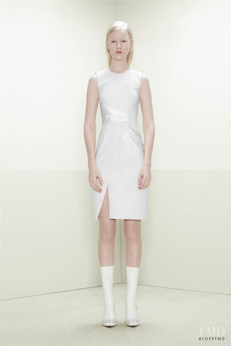 Linn Arvidsson featured in  the Prabal Gurung fashion show for Pre-Fall 2014