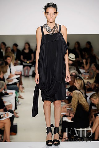 Wanessa Milhomem featured in  the Vera Wang fashion show for Spring/Summer 2010