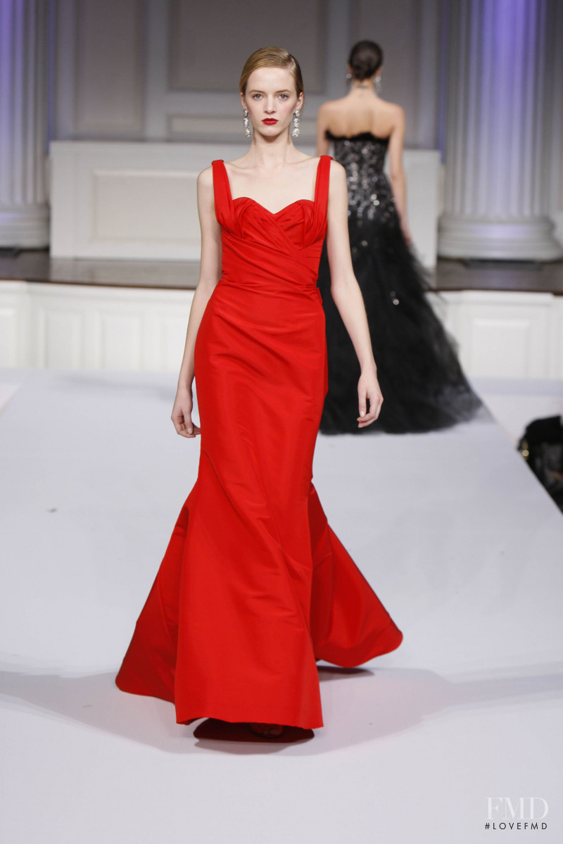Daria Strokous featured in  the Oscar de la Renta fashion show for Pre-Fall 2011