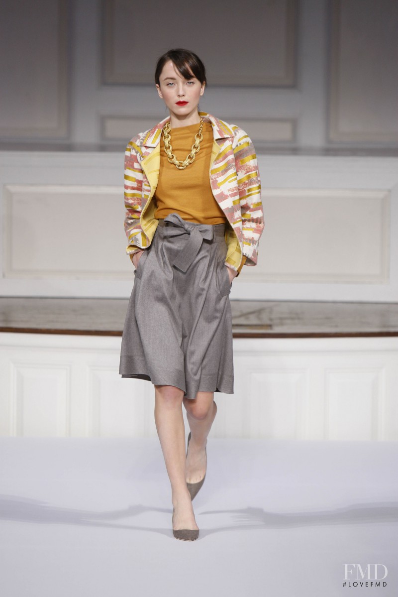 Andressa Fontana featured in  the Oscar de la Renta fashion show for Pre-Fall 2011