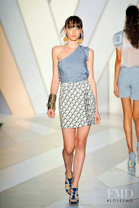 Andressa Fontana featured in  the Nica Kessler fashion show for Spring/Summer 2011