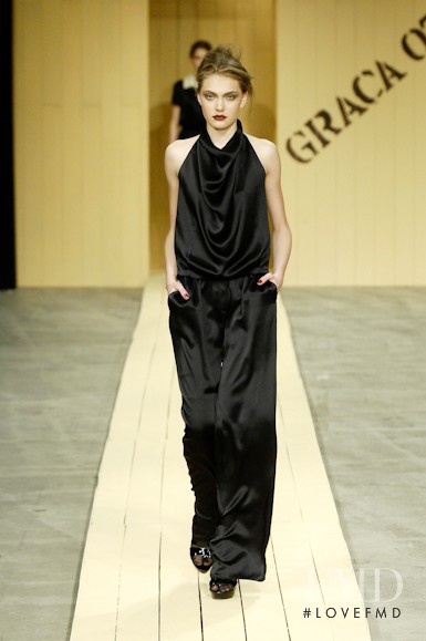 Graï¿½a Ottoni fashion show for Autumn/Winter 2008