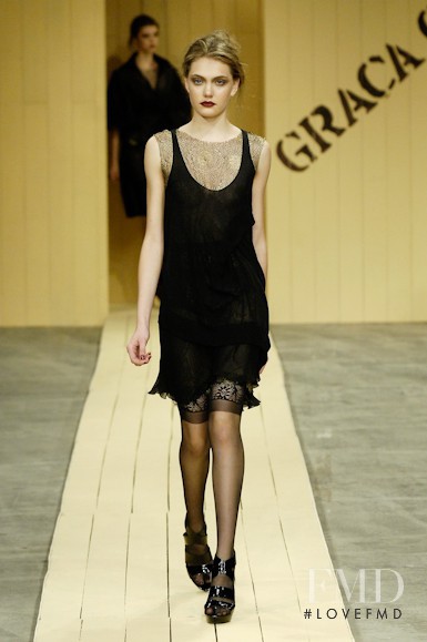 Graï¿½a Ottoni fashion show for Autumn/Winter 2008