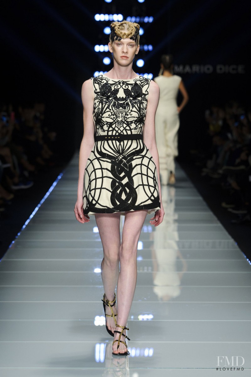 Mario Dice fashion show for Spring/Summer 2016