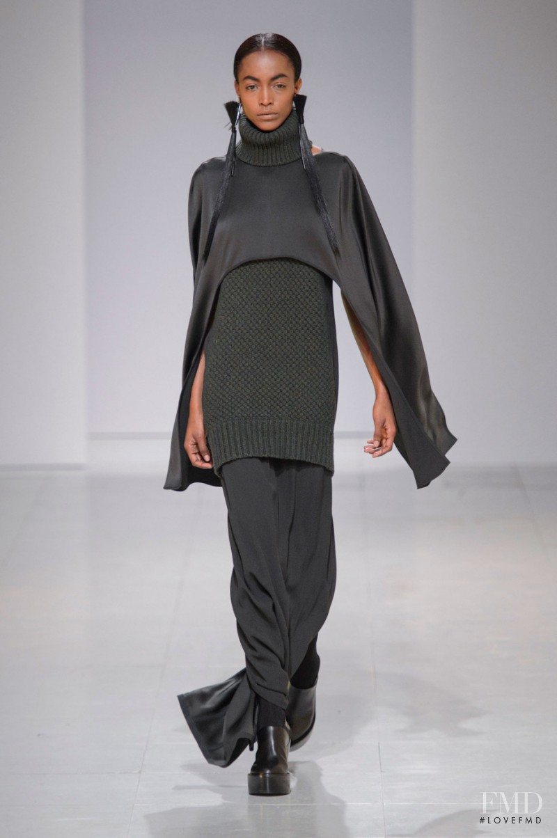 Hussein Chalayan fashion show for Autumn/Winter 2016