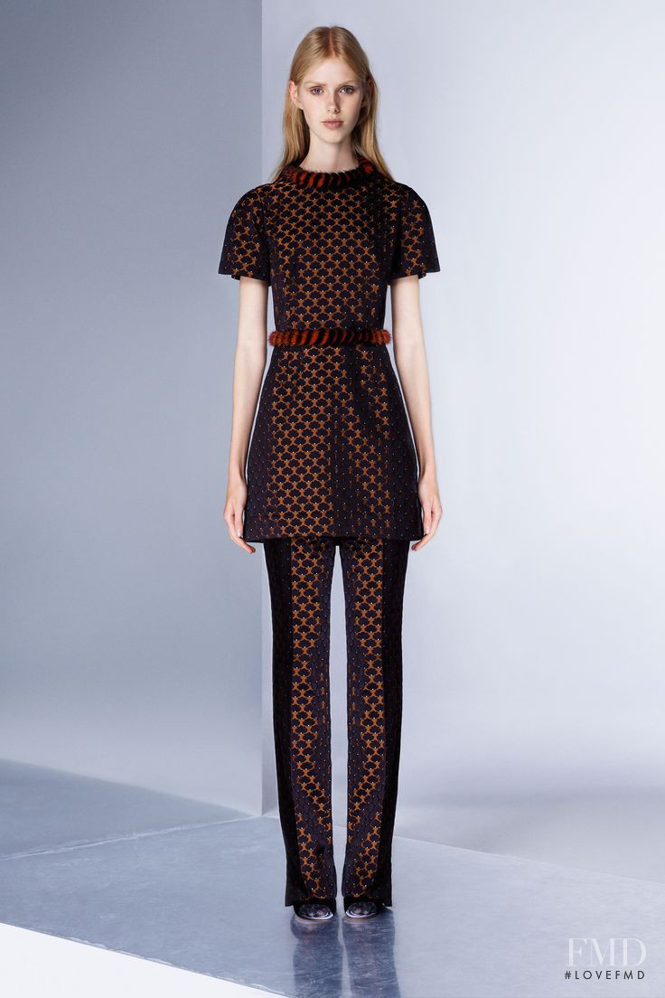 Lululeika Ravn Liep featured in  the Mary Katrantzou fashion show for Pre-Fall 2016