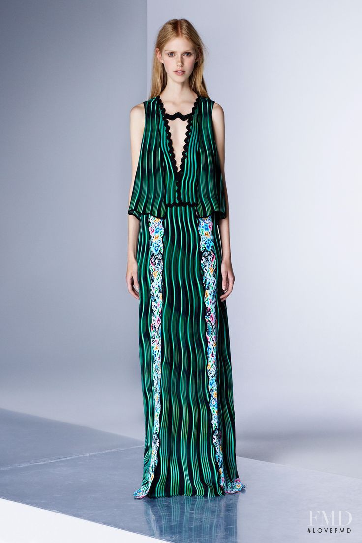Lululeika Ravn Liep featured in  the Mary Katrantzou fashion show for Pre-Fall 2016