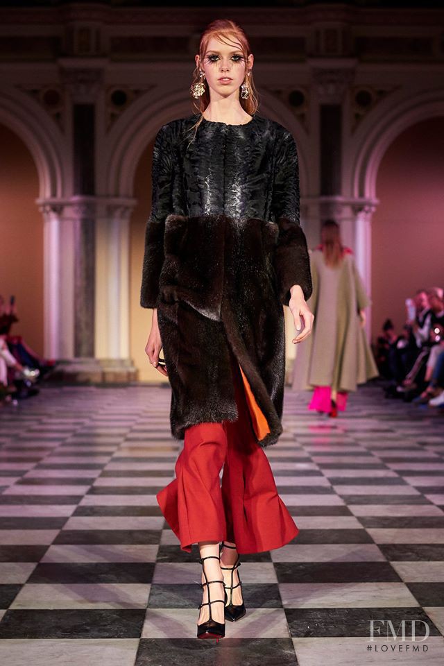 Lululeika Ravn Liep featured in  the Mark Kenly Domino Tan fashion show for Autumn/Winter 2016