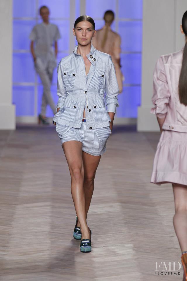 Arizona Muse featured in  the Tommy Hilfiger fashion show for Spring/Summer 2012