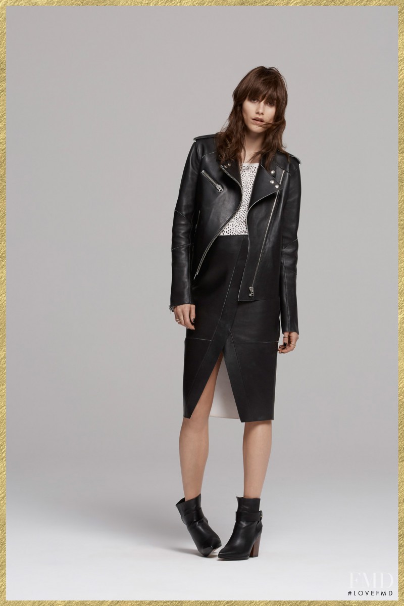 Langley Fox Hemingway featured in  the Sass & Bide fashion show for Pre-Fall 2015