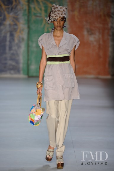Walter Rodrigues fashion show for Spring/Summer 2011