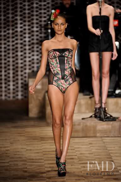 Gracie Carvalho featured in  the Rosa Chá fashion show for Spring/Summer 2011