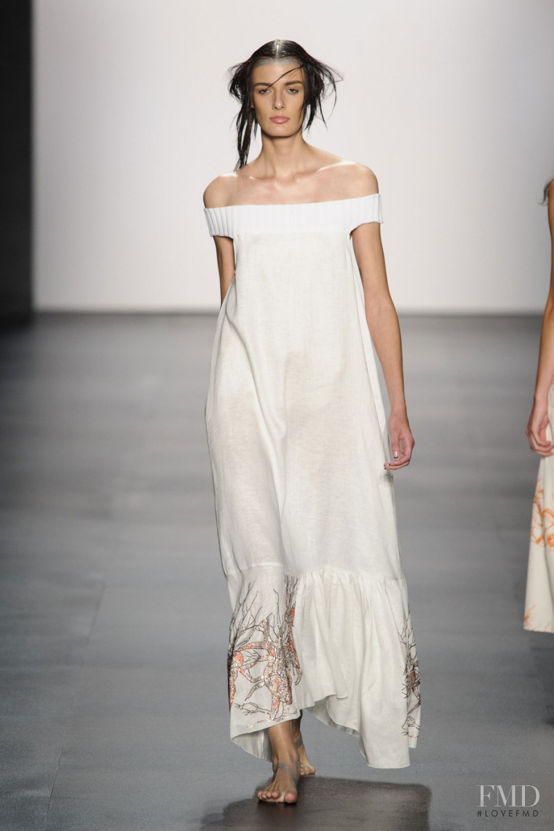 Marfa Zoe Manakh featured in  the Francesca Liberatore fashion show for Spring/Summer 2016