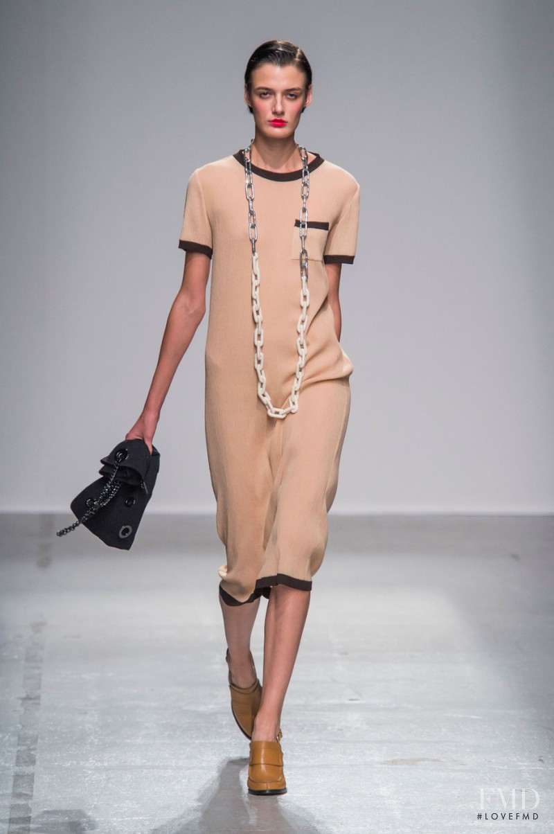 Marfa Zoe Manakh featured in  the Veronique Leroy fashion show for Spring/Summer 2015