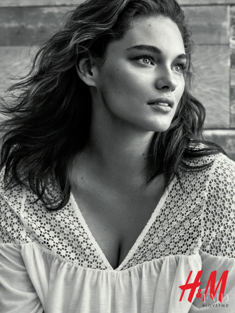 Jennie Runk featured in  the H&M advertisement for Spring 2016