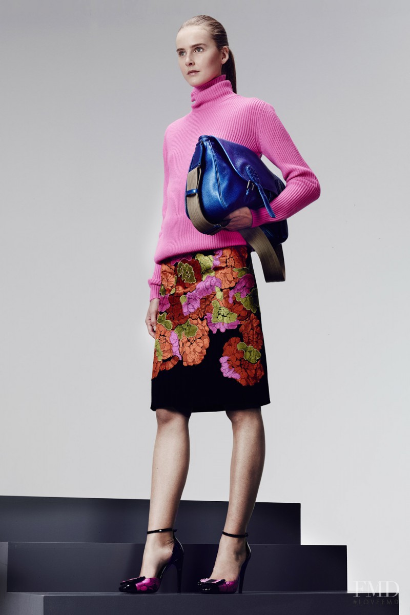 Lisanne de Jong featured in  the Bottega Veneta fashion show for Pre-Fall 2014