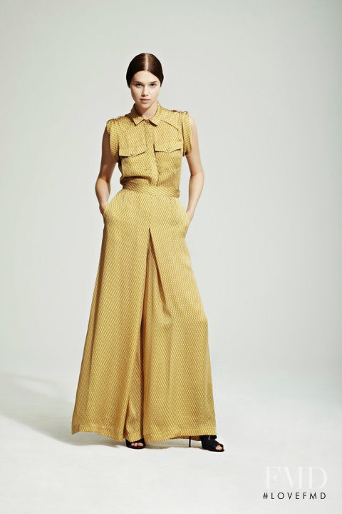 Jonathan Saunders fashion show for Resort 2012