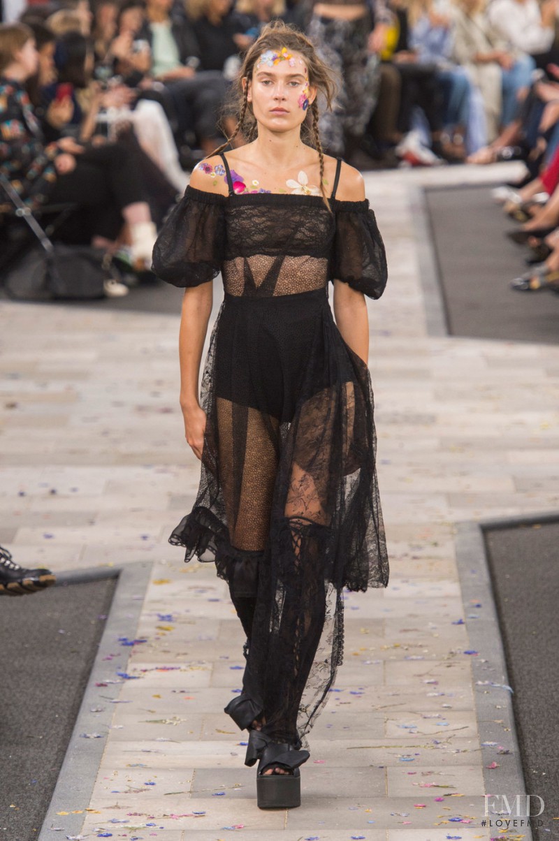 Vera Van Erp featured in  the Preen by Thornton Bregazzi fashion show for Spring/Summer 2016