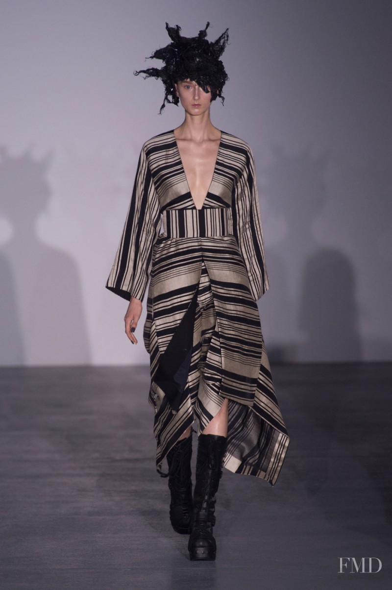 Klementyna Dmowska featured in  the Gareth Pugh fashion show for Spring/Summer 2017