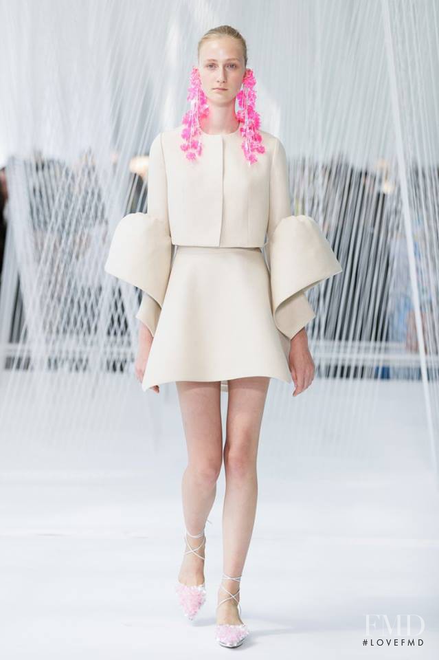 Charlotte Lindvig featured in  the Delpozo fashion show for Spring/Summer 2016