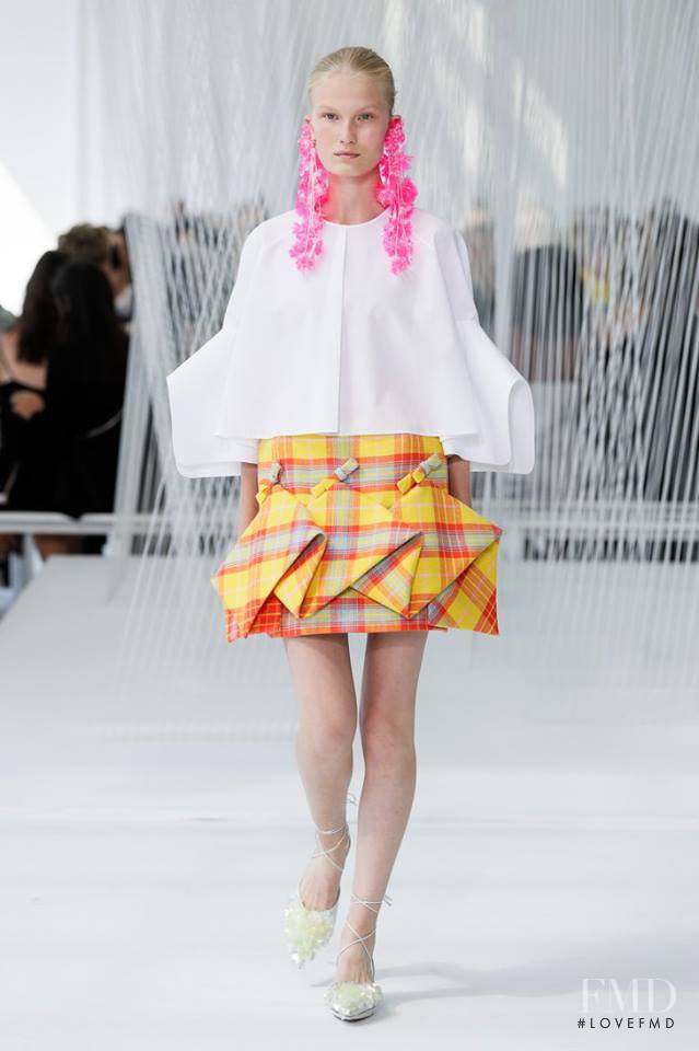 Delpozo fashion show for Spring/Summer 2016