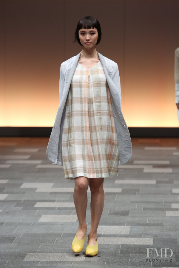 Yuka Mannami featured in  the matohu fashion show for Spring/Summer 2016