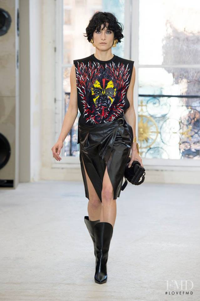 Louis Vuitton fashion show for Spring/Summer 2017