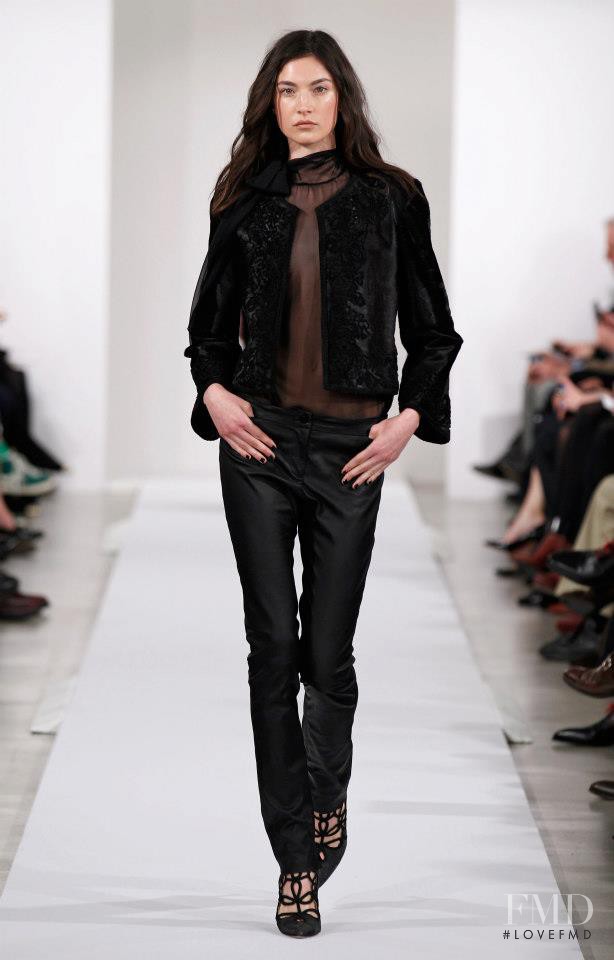 Jacquelyn Jablonski featured in  the Oscar de la Renta fashion show for Autumn/Winter 2013