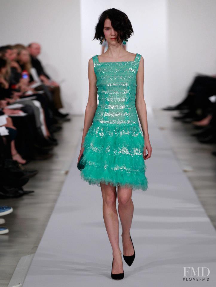 Agnes Nabuurs featured in  the Oscar de la Renta fashion show for Pre-Fall 2013